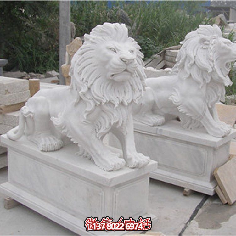 大理石獅子雕塑，點綴園林景觀