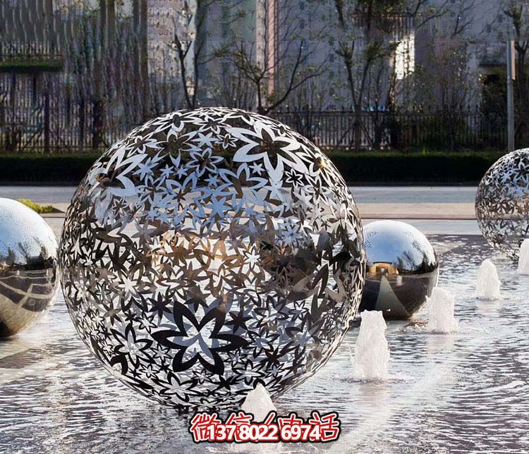 不銹鋼噴泉球雕塑，創意點亮廣場
