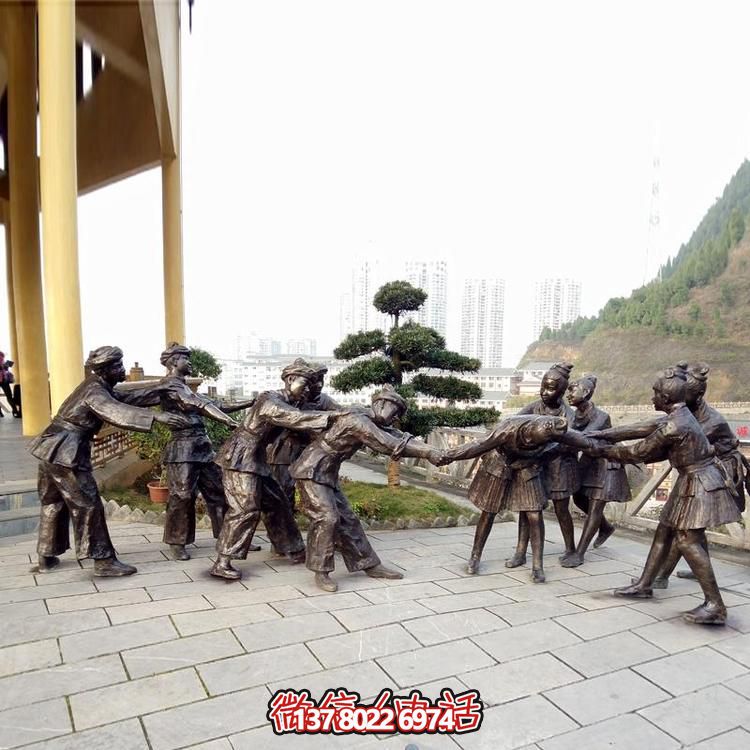 景區(qū)擺放玻璃鋼仿銅少數民族人物雕塑